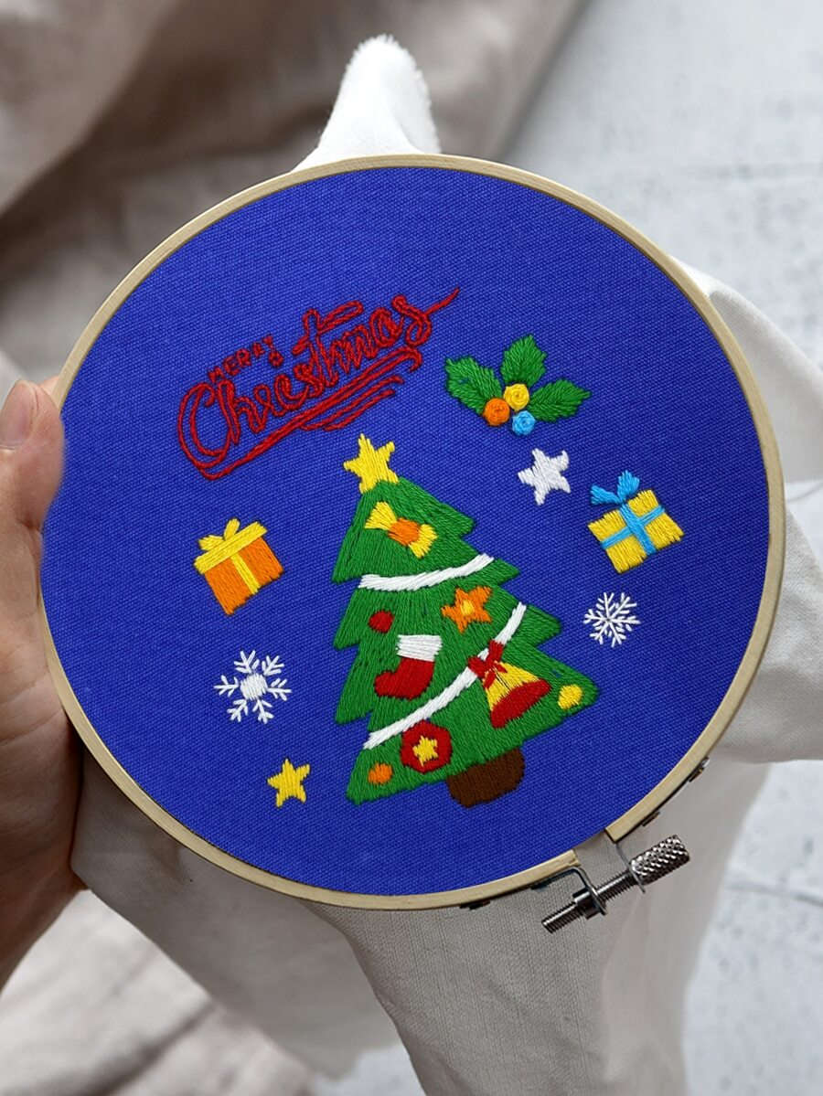 Christmas Tree Embroidery Kit