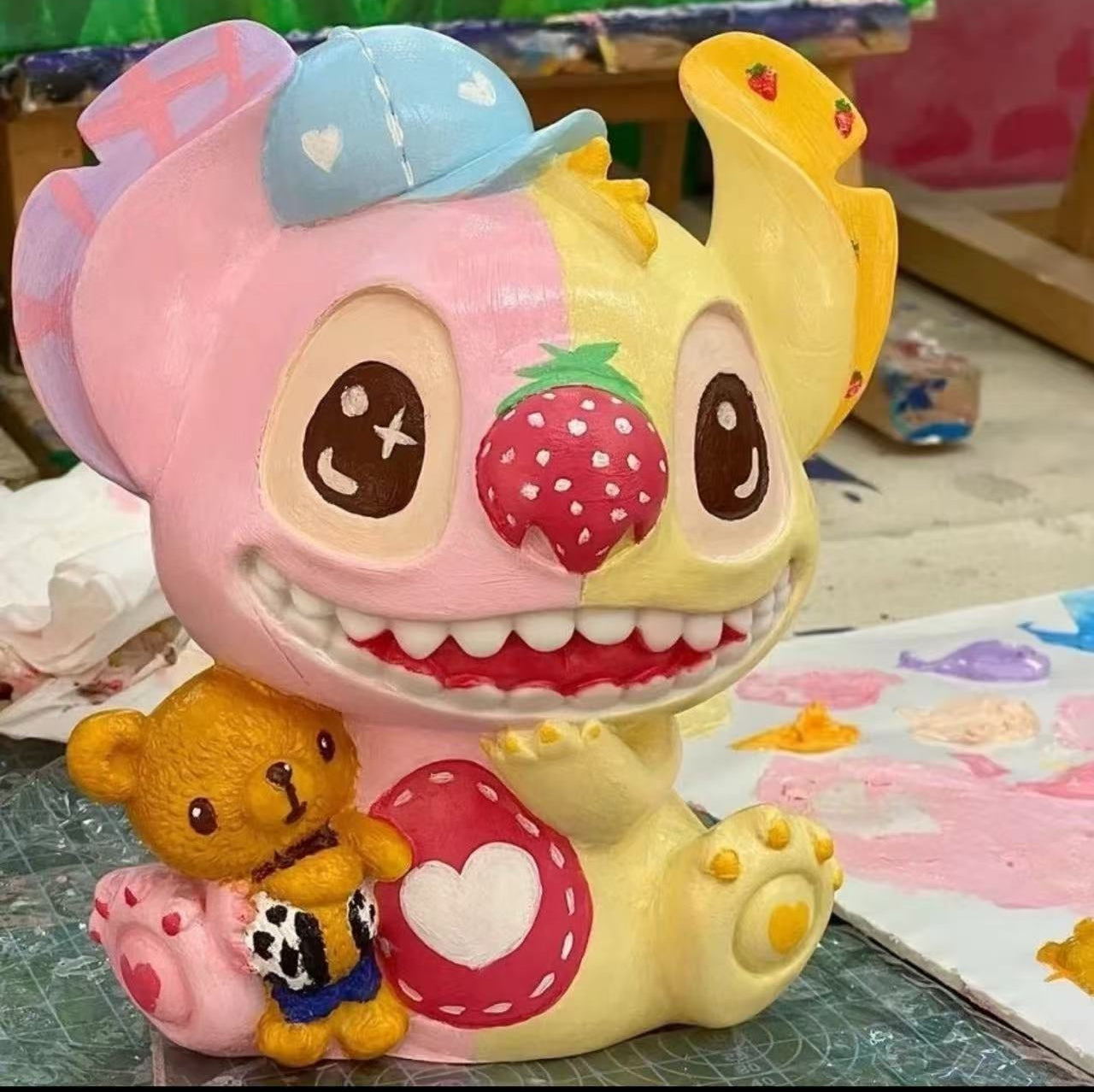 3D Doll Painting Experience